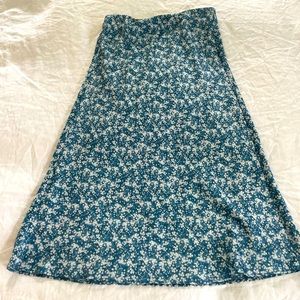 Loft blue floral slip skirt size XS